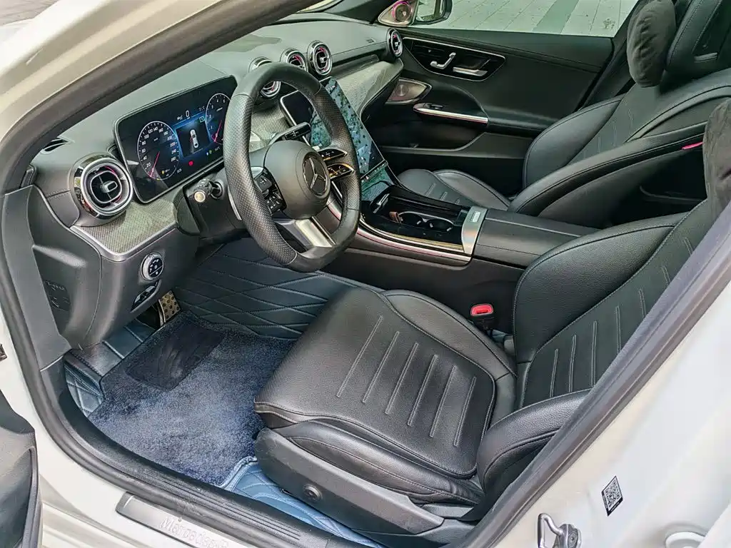Mercedes-Benz C-Class — миниатюра 4