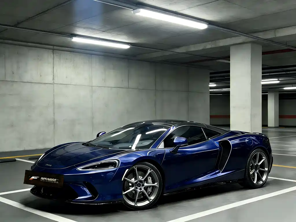 McLaren GT 2021
