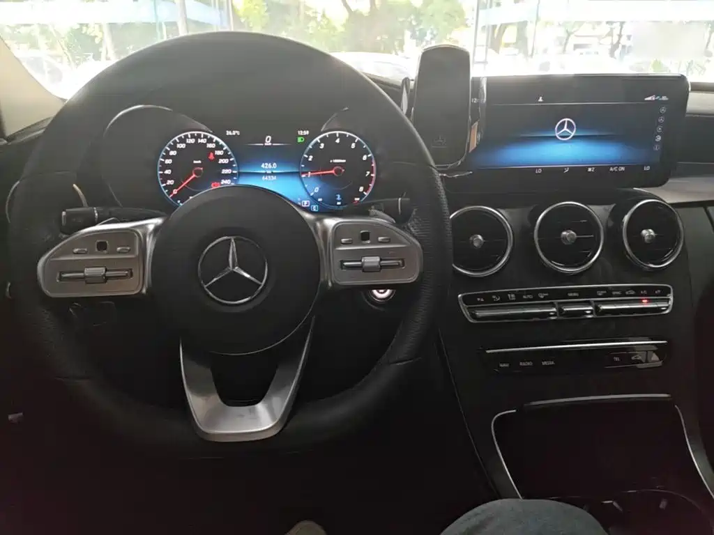 Mercedes-Benz C-Class — миниатюра 10