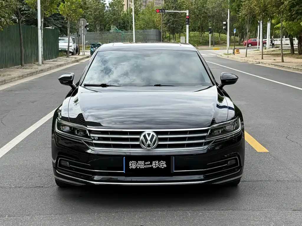 Volkswagen Phideon — миниатюра 2