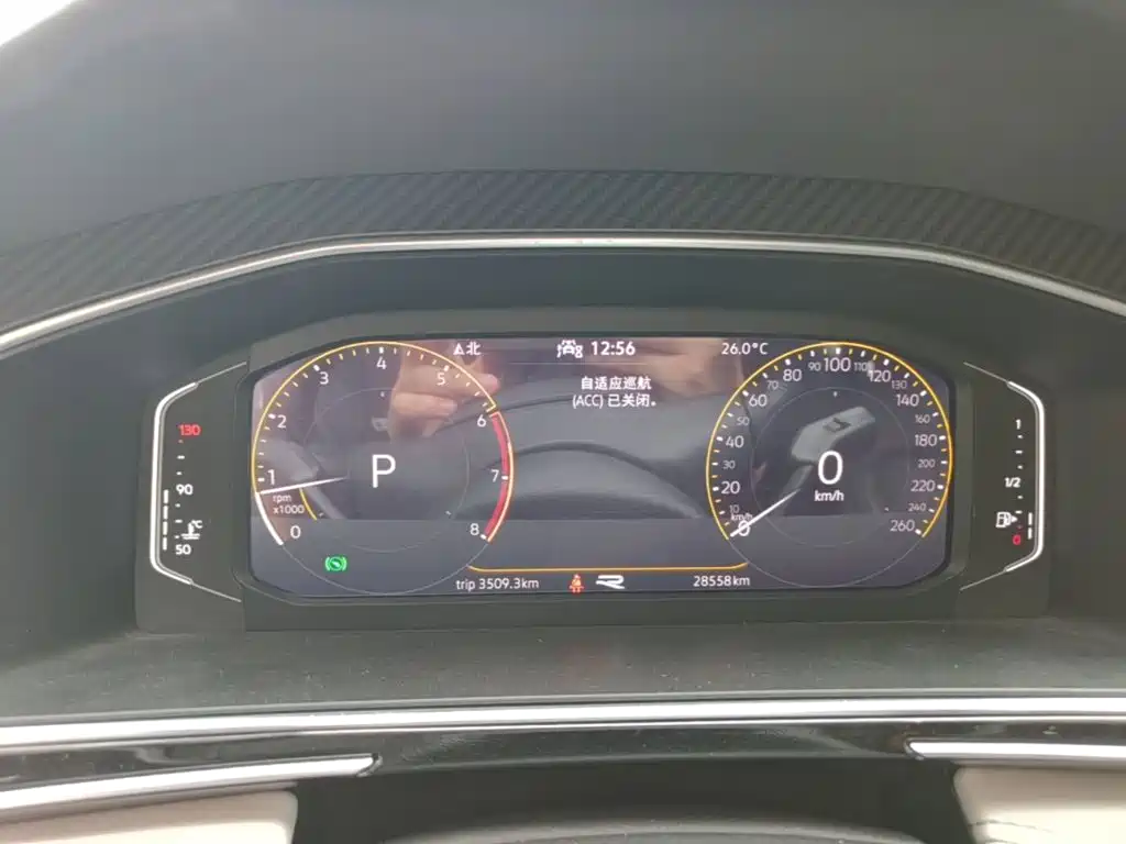 Volkswagen Tiguan L — миниатюра 12