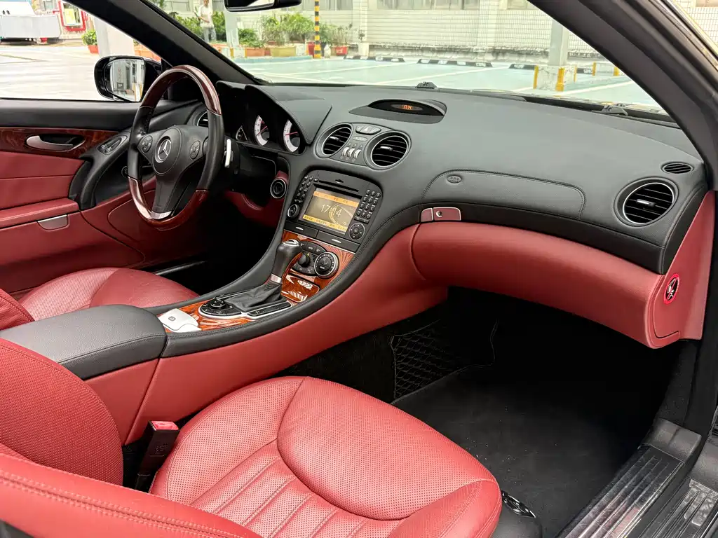 Mercedes-Benz SL-Class — миниатюра 14