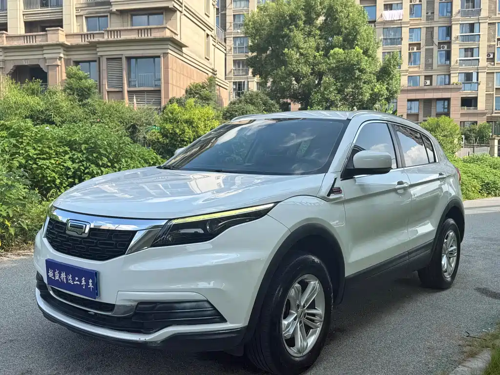 Qoros Qoros 5