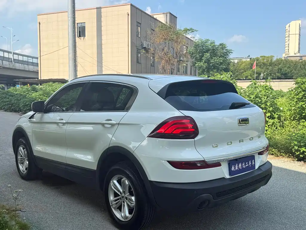 Qoros Qoros 5 — миниатюра 7