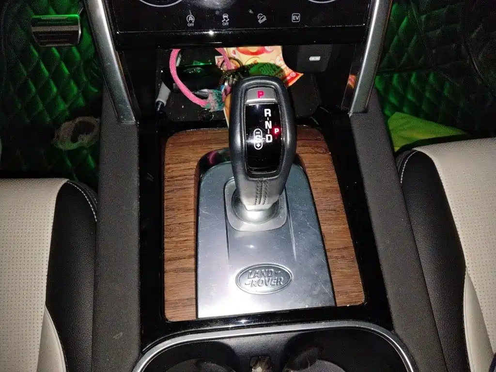 Land Rover Discovery Sport Hybrid — миниатюра 7