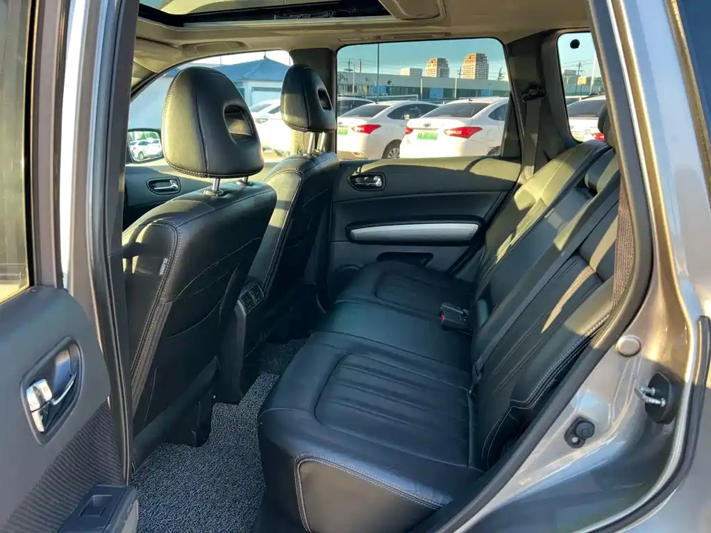 Nissan X-Trail — миниатюра 10