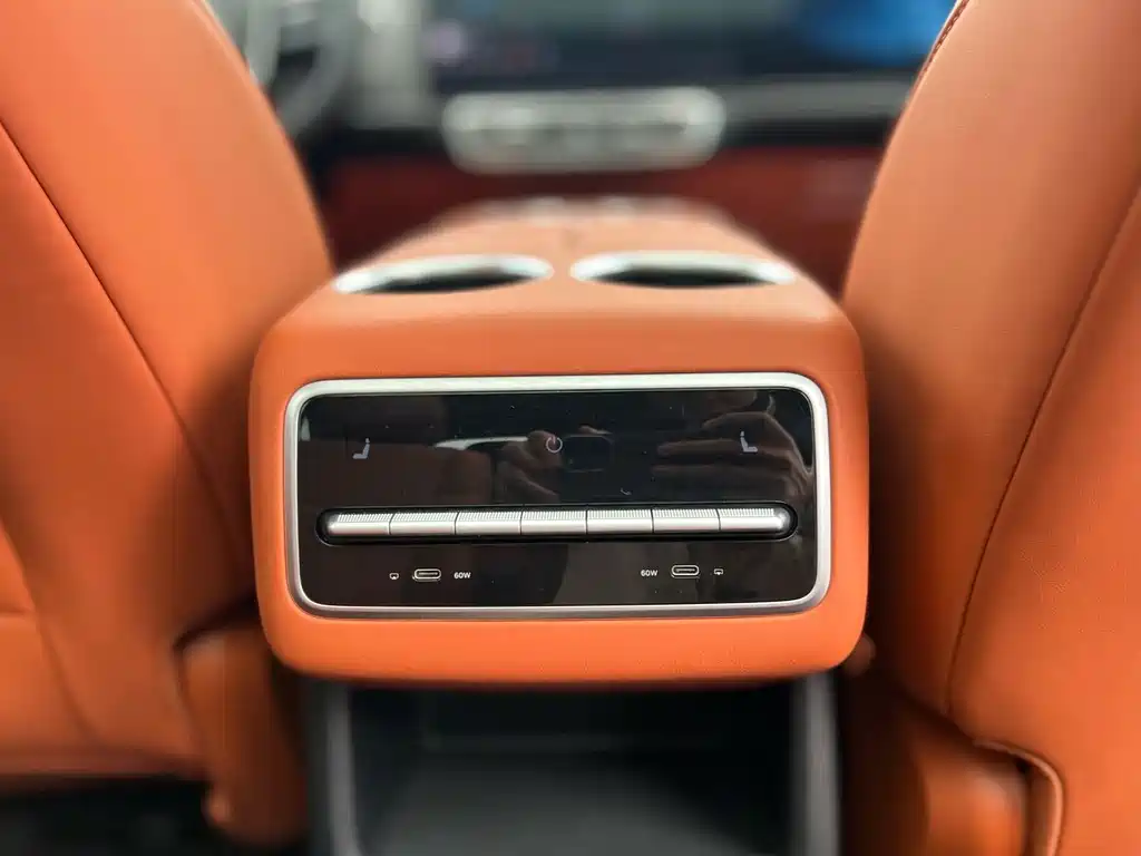 Li Auto Li L8 — миниатюра 15