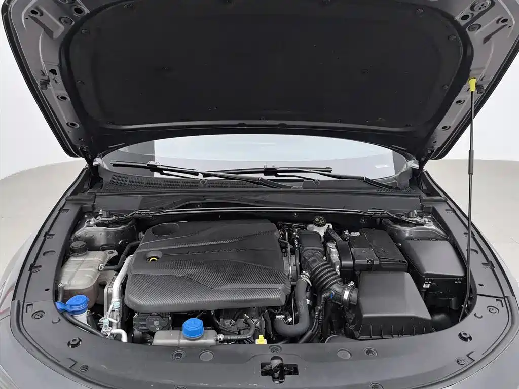 Changan UNI-V 2022 1.5T Luxury