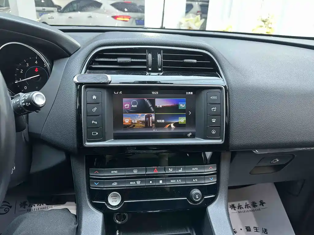 Jaguar F-Pace 2018 2.0T Premium