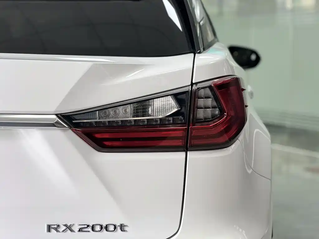 Lexus RX — миниатюра 5