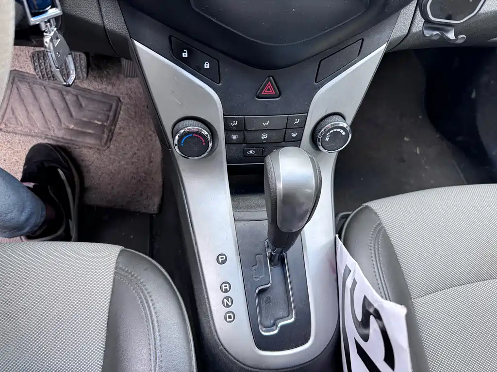 Chevrolet Cruze 2013 1.8L SE AT