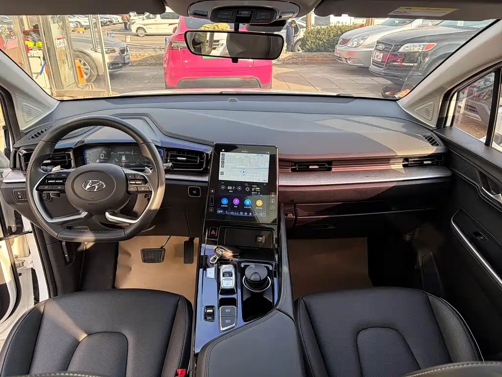 Hyundai Custo 380TGDi Smart Love Premium Edition LUX Premium, фото 19