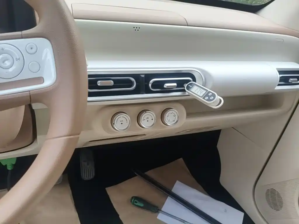 Wuling MINIEV — миниатюра 13