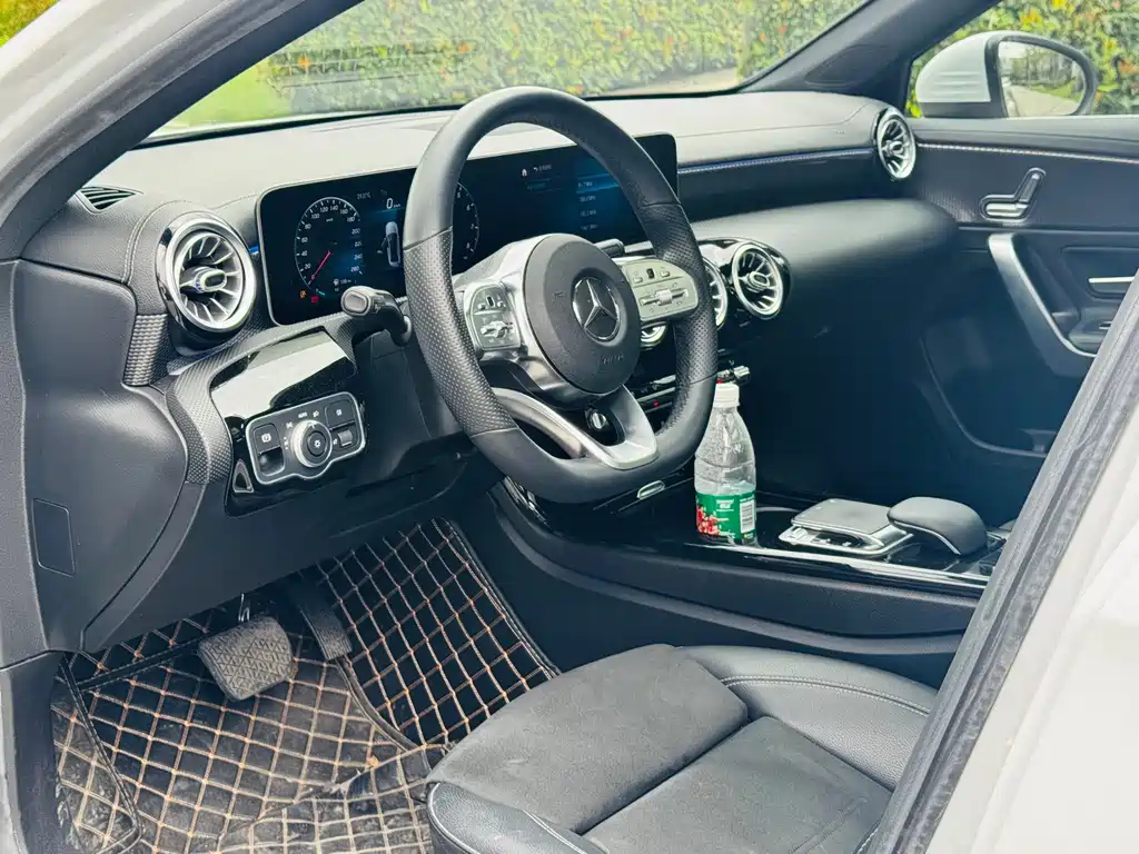 Mercedes-Benz A-Class — миниатюра 4