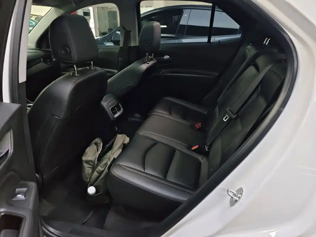 Chevrolet Equinox — миниатюра 17