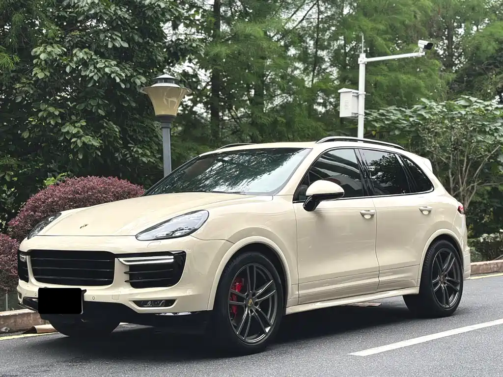 Porsche Cayenne 2014
