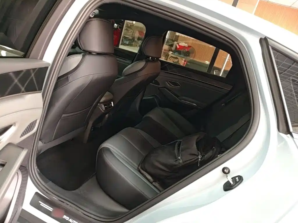 BYD Qin L — миниатюра 17