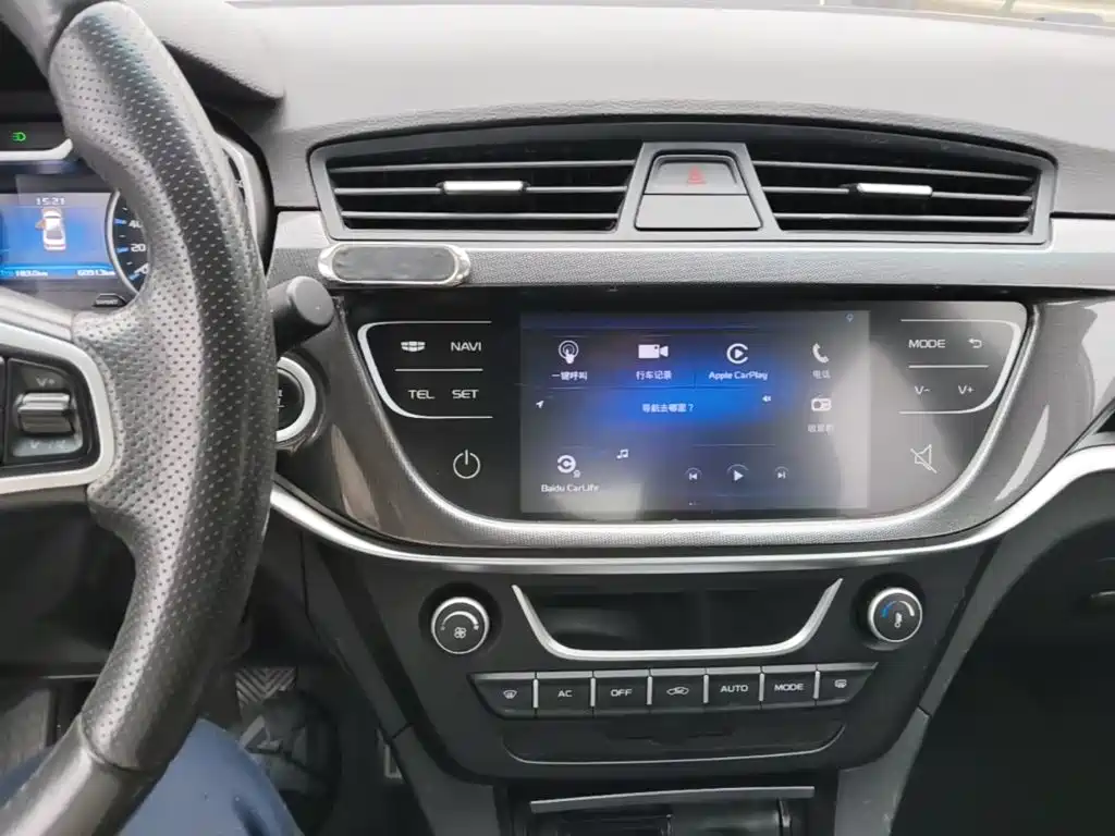 Geely Emgrand — миниатюра 13