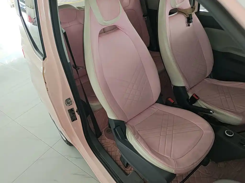Wuling MINIEV — миниатюра 25
