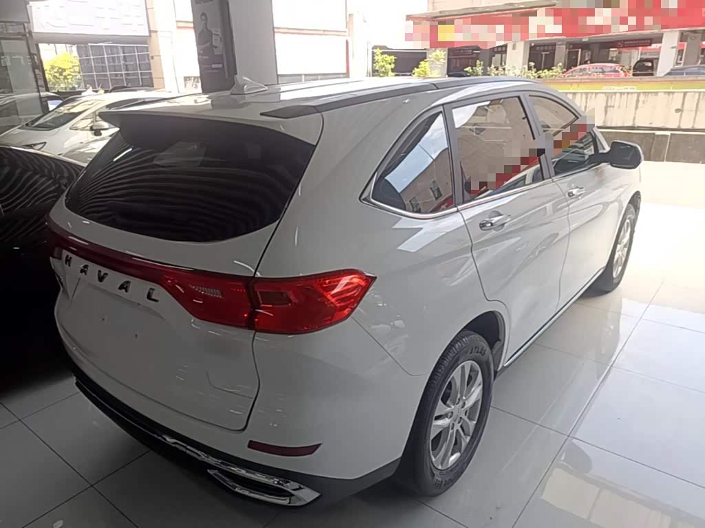 Haval Haval M6 1.5 л 2021 г. Белый, пробег 33000 км