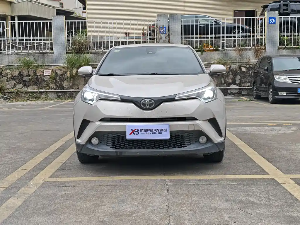 TOYOTA C HR