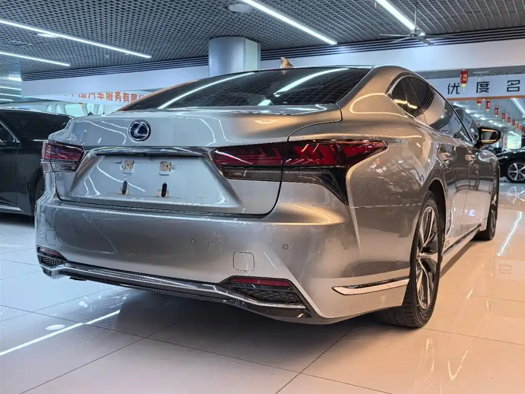 Lexus LS 2020 500h F SPORT V