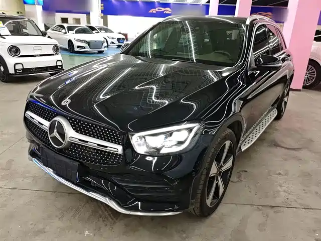 MERCEDES BENZ GLC