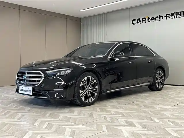 MERCEDES-BENZ  E CLASS 2025