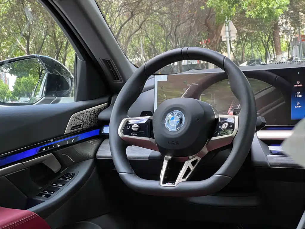 BMW 5 Series — миниатюра 17