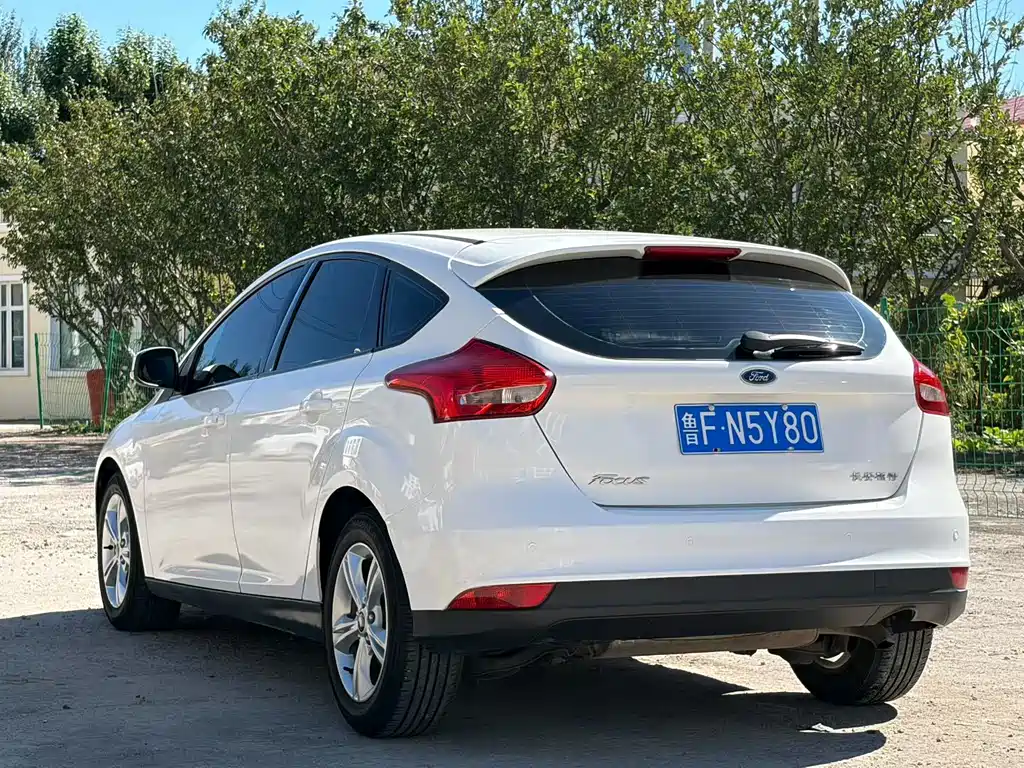 Ford Focus — миниатюра 6