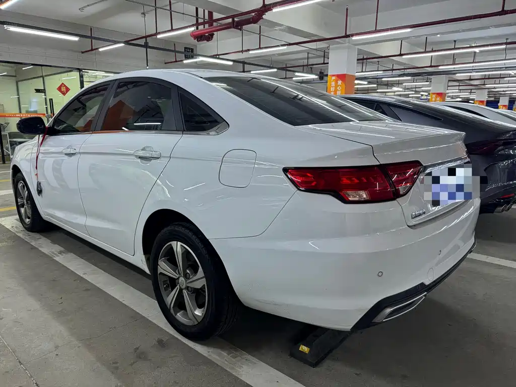 Geely Emgrand GL — миниатюра 8