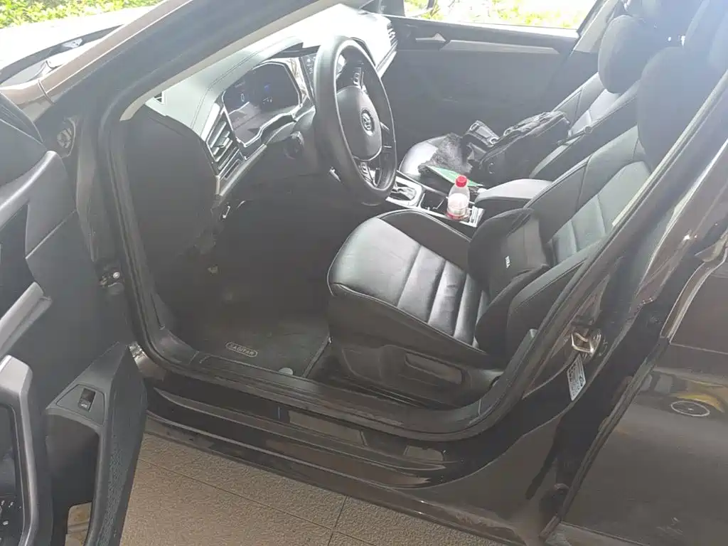 Volkswagen Sagitar — миниатюра 15