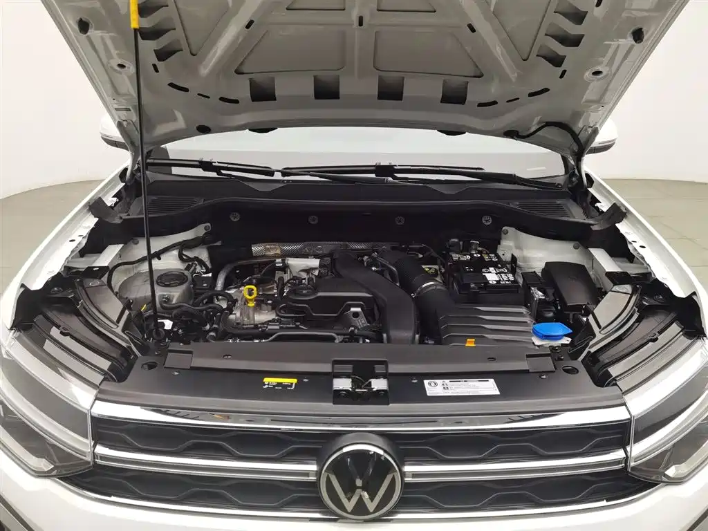 Volkswagen Tharu 2024 300TSI