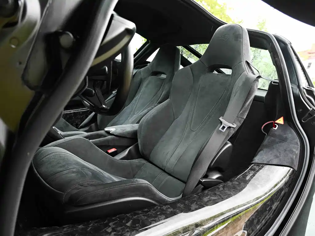 McLaren 720S — миниатюра 8
