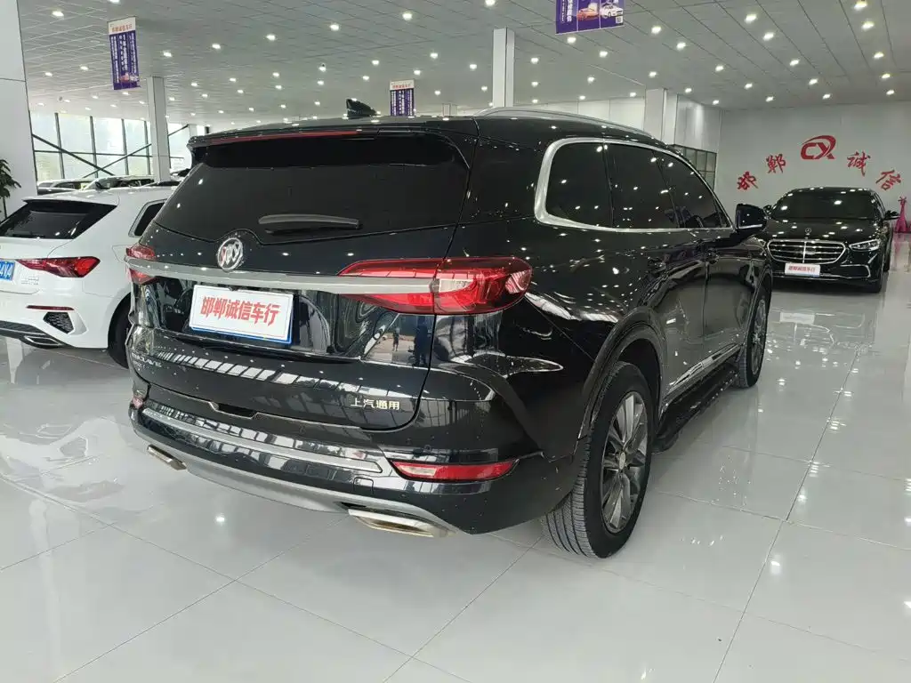 Buick Enclave — миниатюра 4