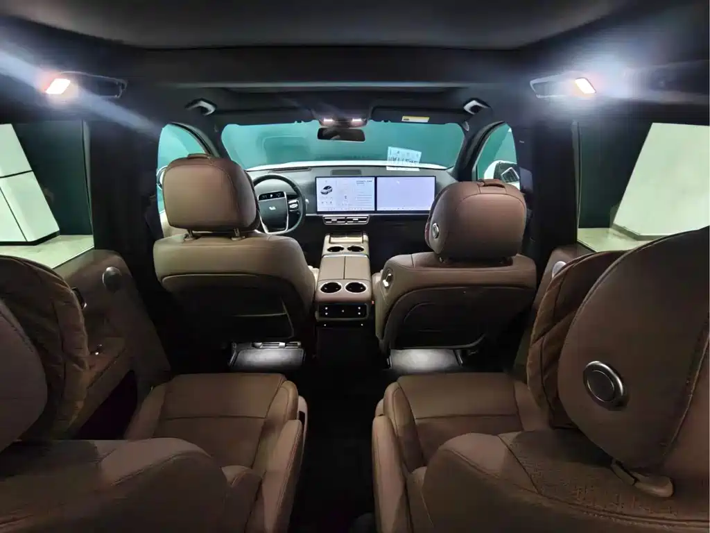 Li Auto Li L8 — миниатюра 7