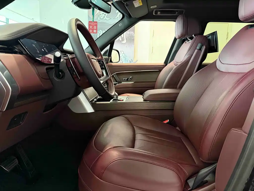 Land Rover Range Rover — миниатюра 6