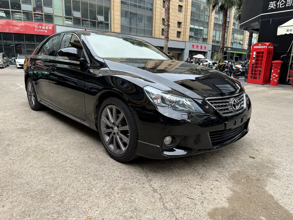 Toyota Reiz — миниатюра 7