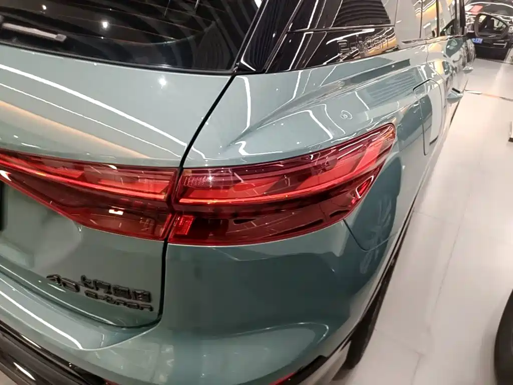 Audi Q5 e-tron — миниатюра 8