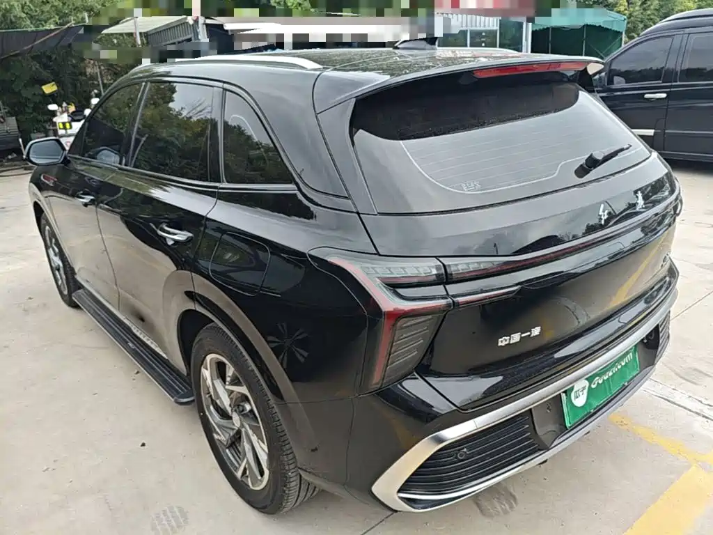 Hongqi Hongqi HS3 PHEV — миниатюра 5