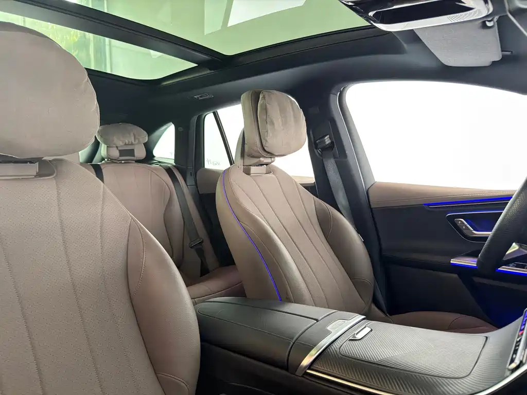 Mercedes-Benz EQE SUV — миниатюра 14