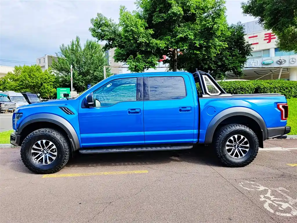 FORD F 150 RAPTOR
