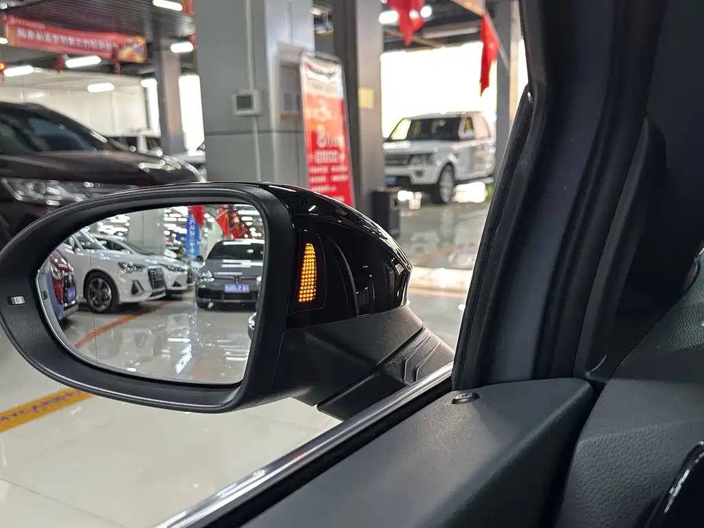 Volkswagen Golf — миниатюра 11