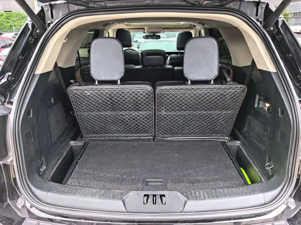 Ford Explorer — миниатюра 7