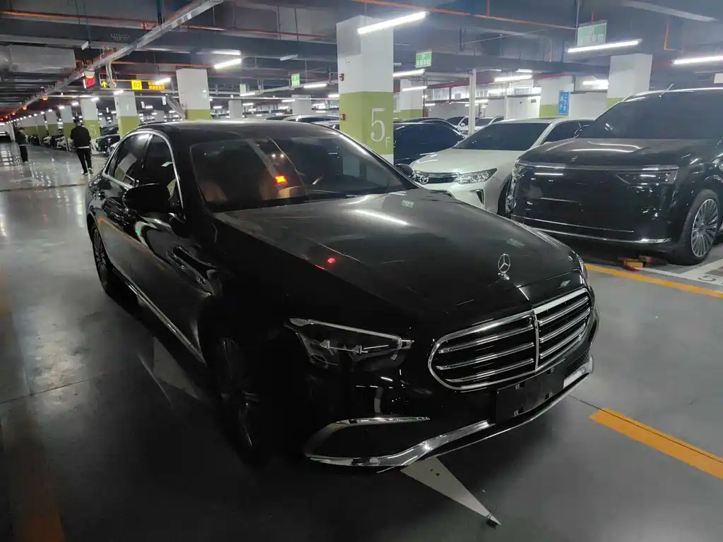 Mercedes-Benz E-Class — миниатюра 3