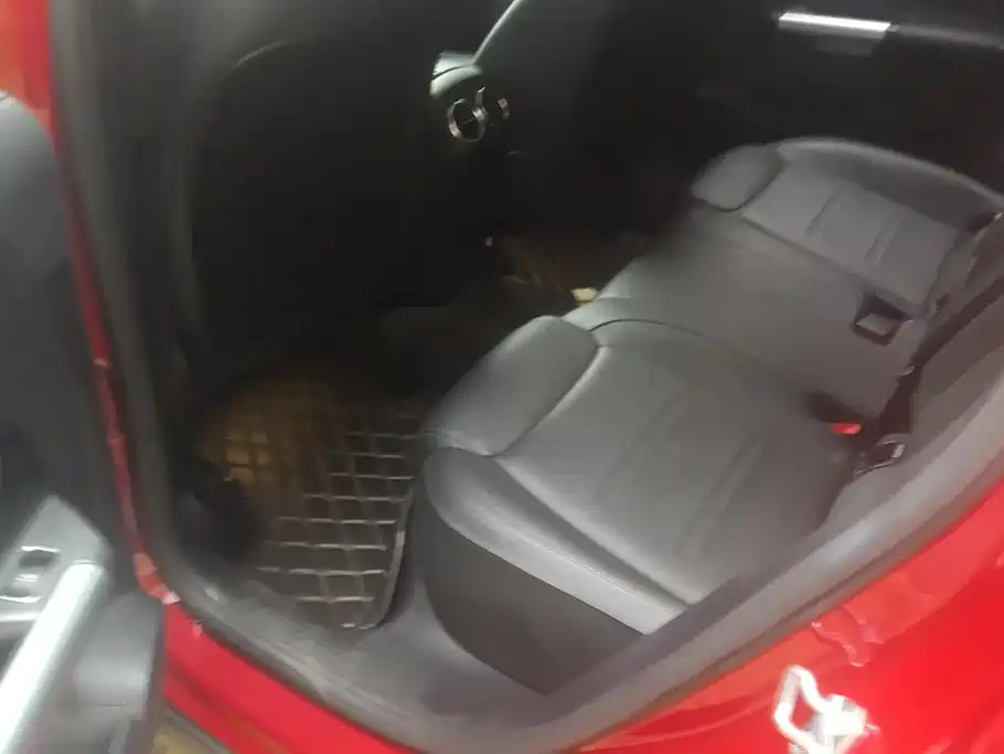 Mercedes-Benz GLA — миниатюра 11