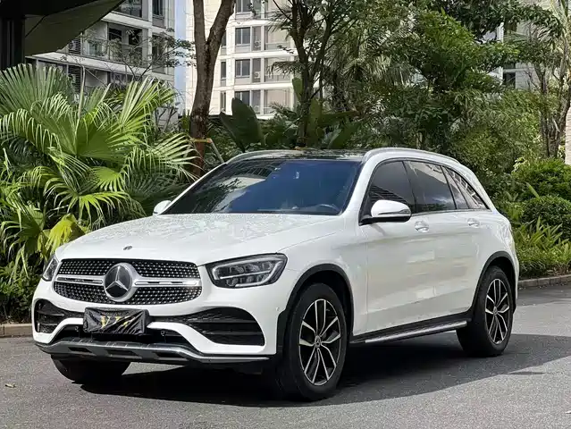 MERCEDES-BENZ  GLC 2021