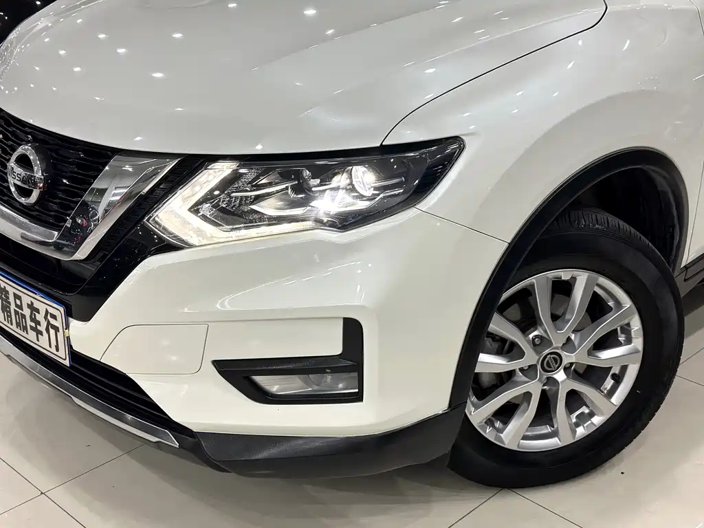 Nissan X-Trail — миниатюра 3