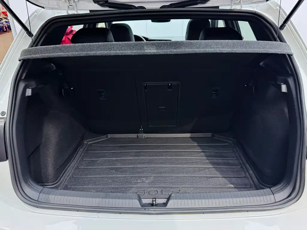 Volkswagen Golf 2023 280TSI DSG R-Line Lite