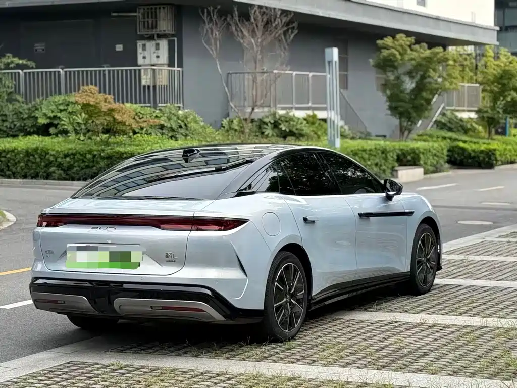 BYD Han L — миниатюра 5